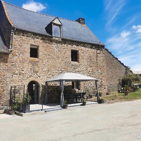 Gite Equestre Dans Centre Equestre Vers Saint Malo Plerguer Exteriör bild